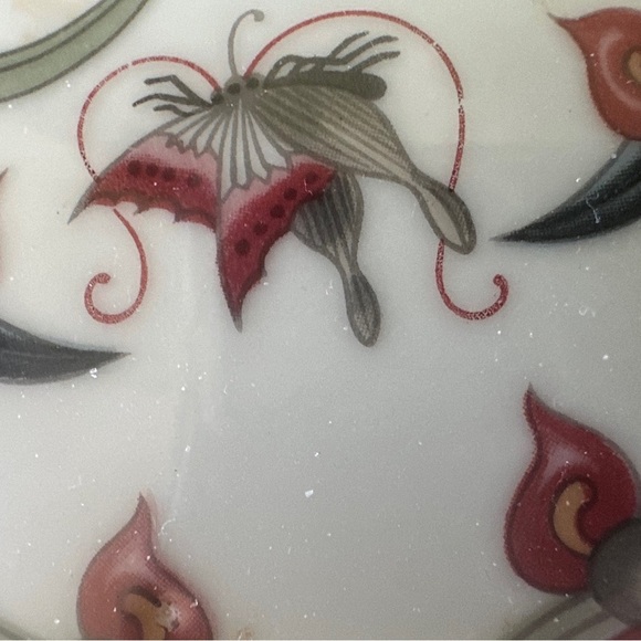 Neiman Marcus Vintage Butterfly Porcelain Trinket Box - Picture 2 of 8